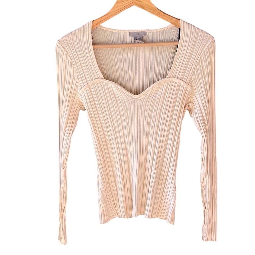 H&M Sz S Long Sleeve Cream Ribbed Knit Satin Sweater Top Sweetheart Neckline